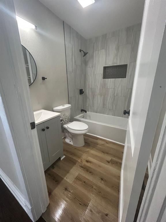 3118 Kensington Avenue — photo 18