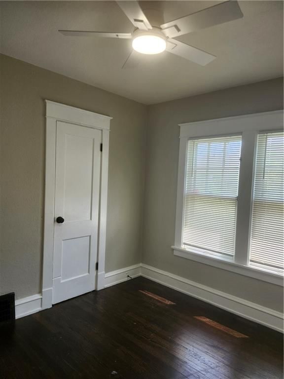 3118 Kensington Avenue — photo 23