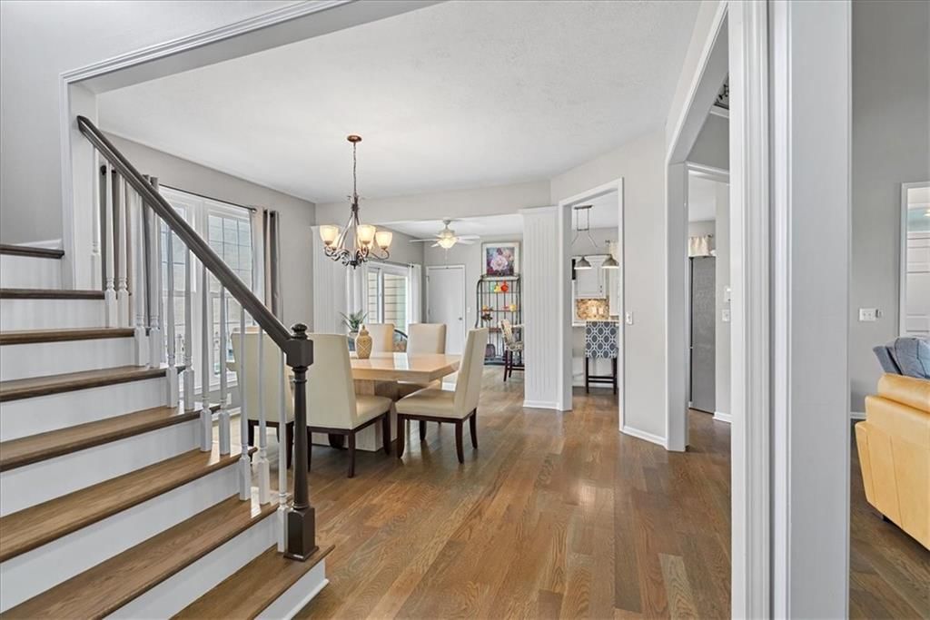 2213 W 122 Street — photo 11