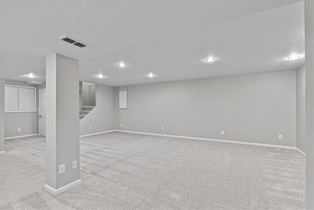 2213 W 122 Street — photo 31