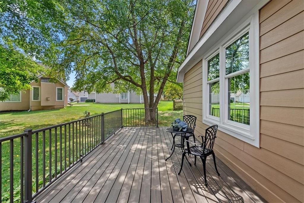 2213 W 122 Street — photo 33