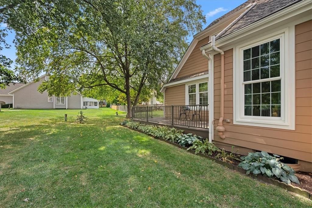 2213 W 122 Street — photo 34
