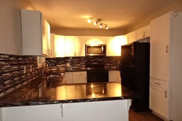 7012 S Benton Avenue — photo 7
