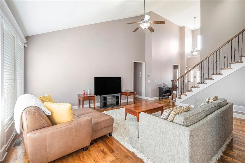 Photo 9 of 47 - 601 SW 33rd Street