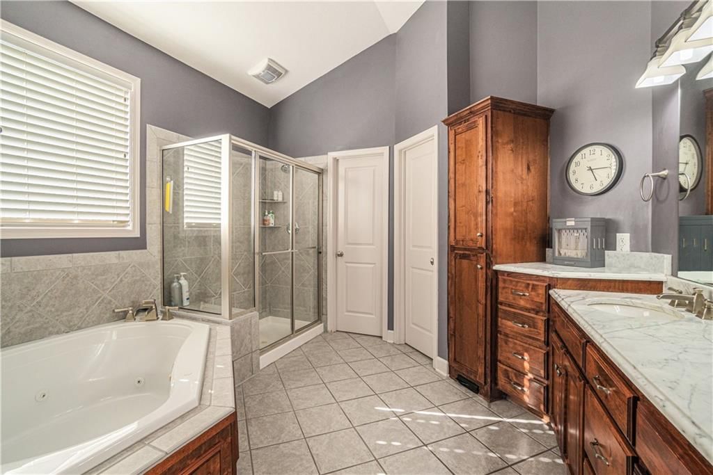 Photo 23 of 47 - 601 SW 33rd Street