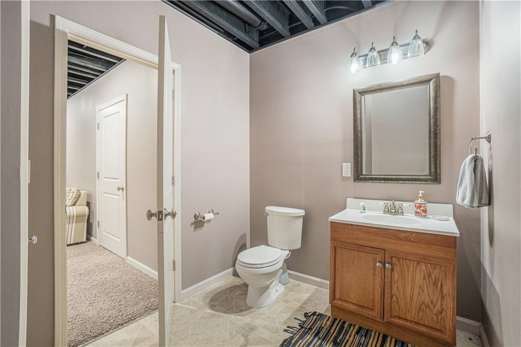 Photo 42 of 47 - 601 SW 33rd Street