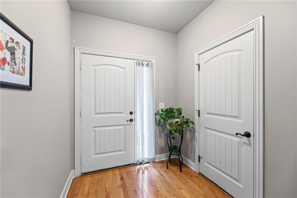 34034 W 90TH Circle — photo 5