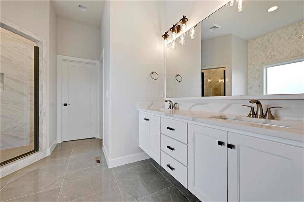 15316 W 161st Terrace — photo 32