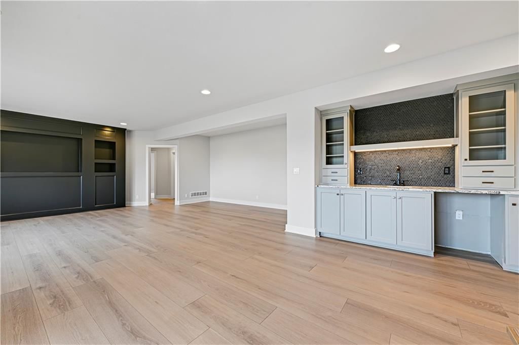 15316 W 161st Terrace — photo 38