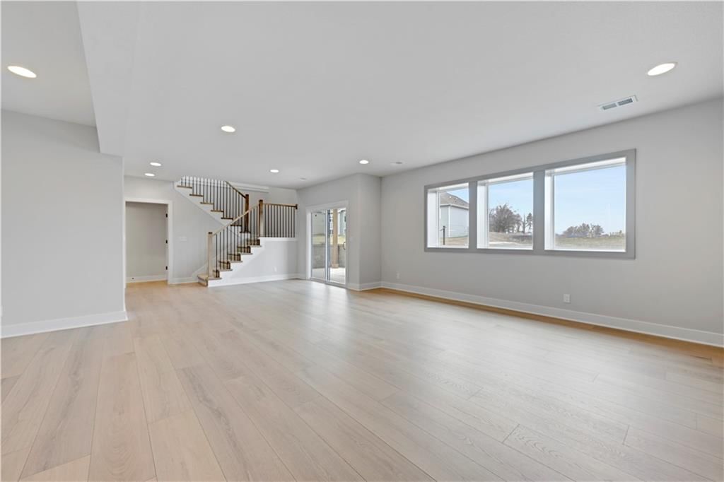 15316 W 161st Terrace — photo 41