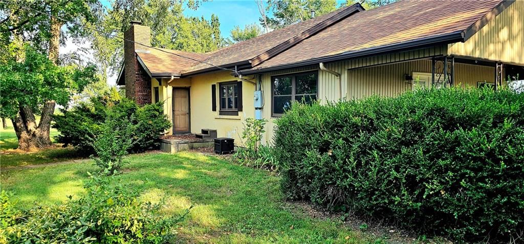 9100 Woodson Road — photo 22