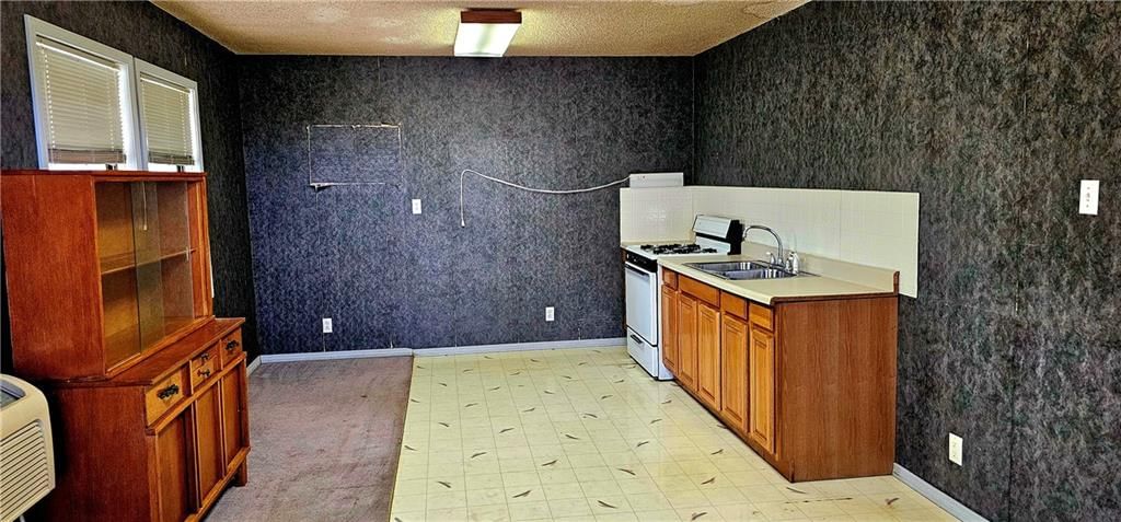 9100 Woodson Road — photo 28