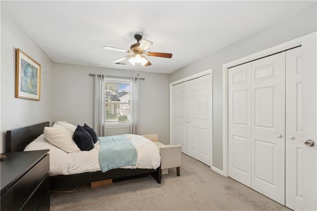 5240 Maple Street — photo 14