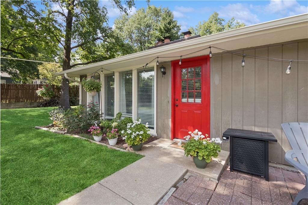 5240 Maple Street — photo 20