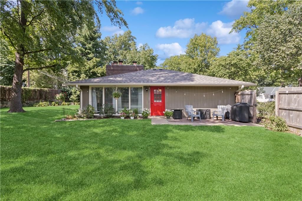 5240 Maple Street — photo 21