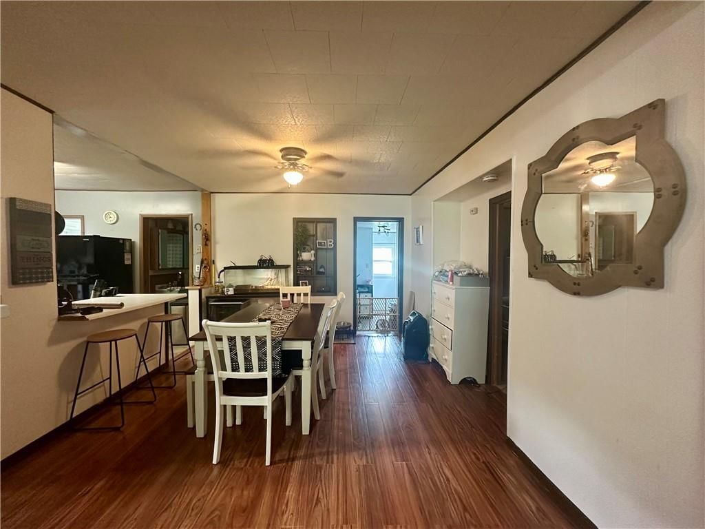 406 E Cherry Street — photo 8