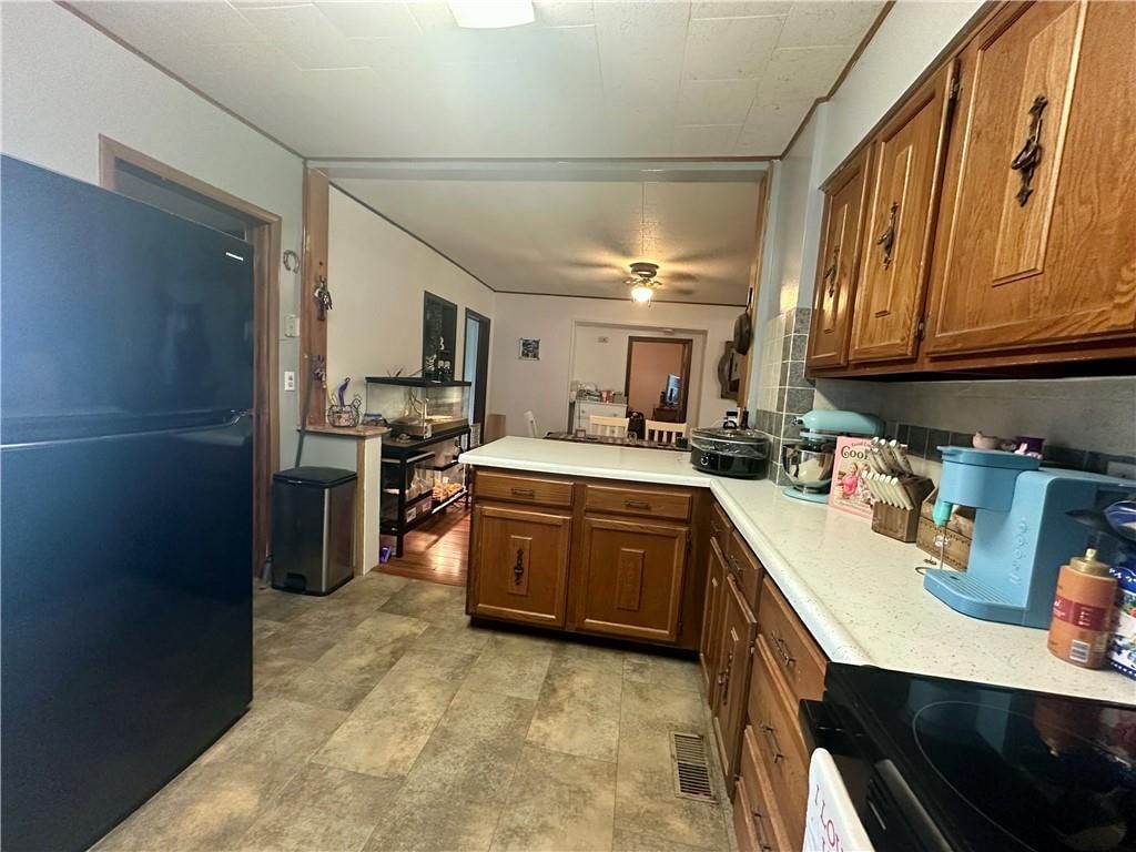 406 E Cherry Street — photo 12