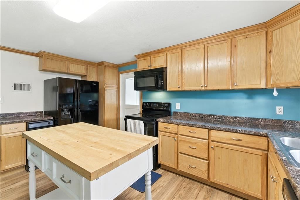 Photo 9 of 29 - 515 2nd Street
