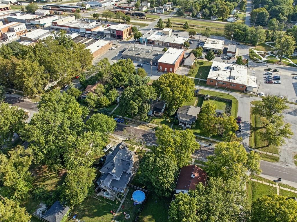 Photo 20 of 29 - 515 2nd Street