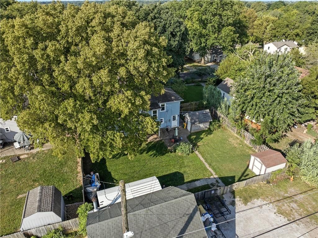 Photo 23 of 29 - 515 2nd Street