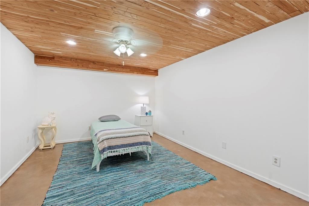 32204 E County Line Road — photo 32