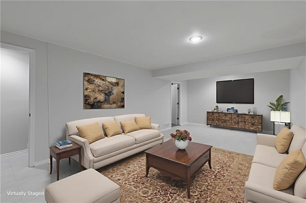 5743 N London Avenue — photo 30