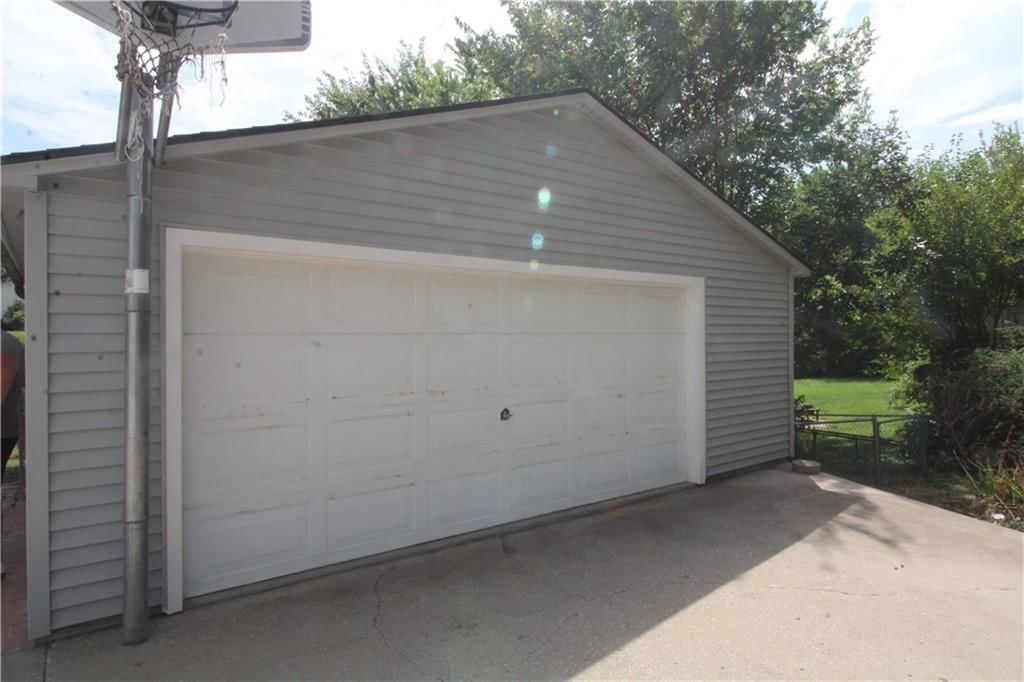 3814 Meadow Oak Lane — photo 33