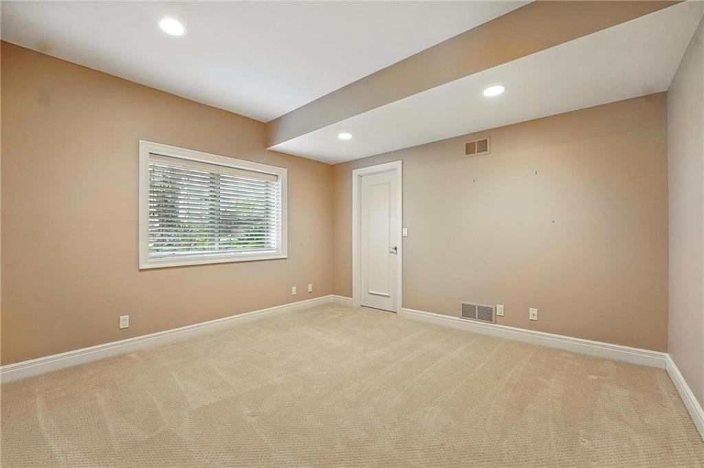 4209 W 114th Street — photo 53