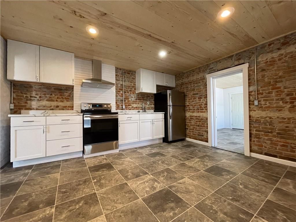 316 N FILLMORE Street — photo 2
