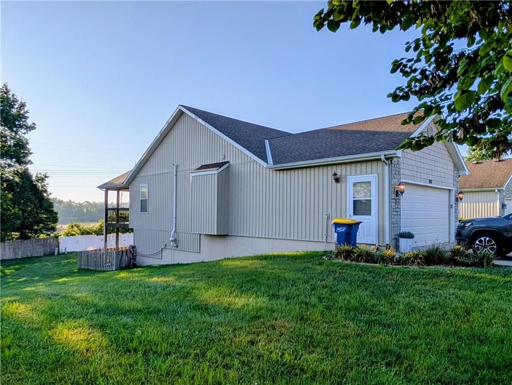 104 Prairie Rose Circle — photo 4