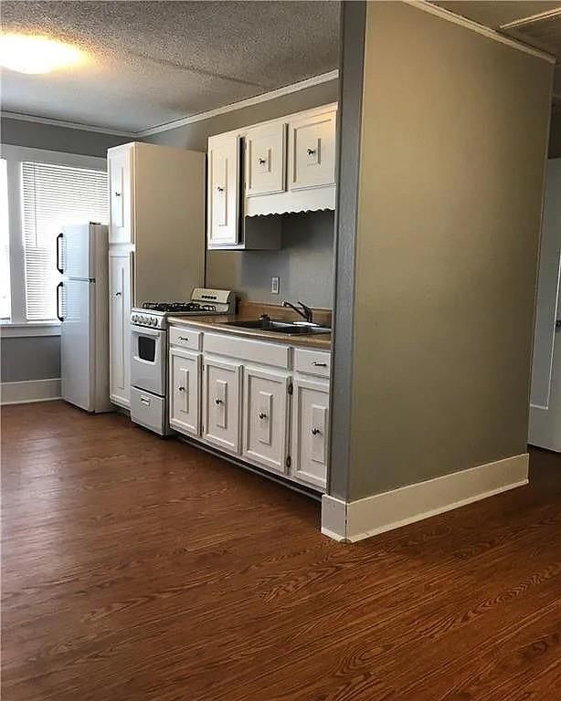 315 W 3 Street — photo 3