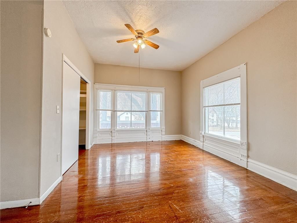 319 W 3rd Street — photo 2