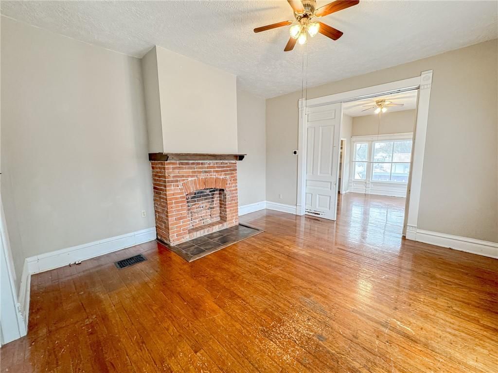 319 W 3rd Street — photo 8