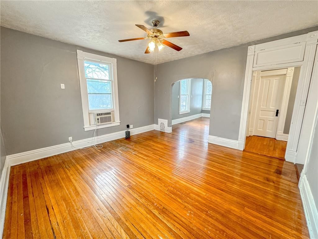 319 W 3rd Street — photo 24