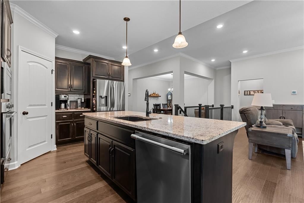 Photo 10 of 49 - 2905 NW 86th Terrace