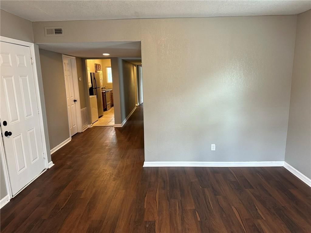 3315 Indiana Avenue — photo 4