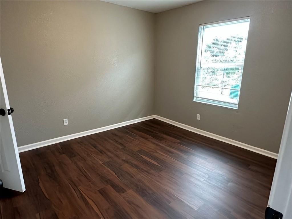 3315 Indiana Avenue — photo 9