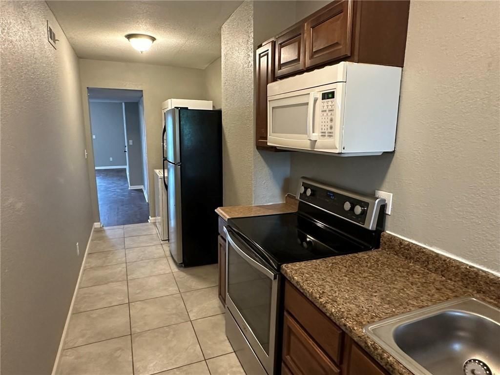 3315 Indiana Avenue — photo 11