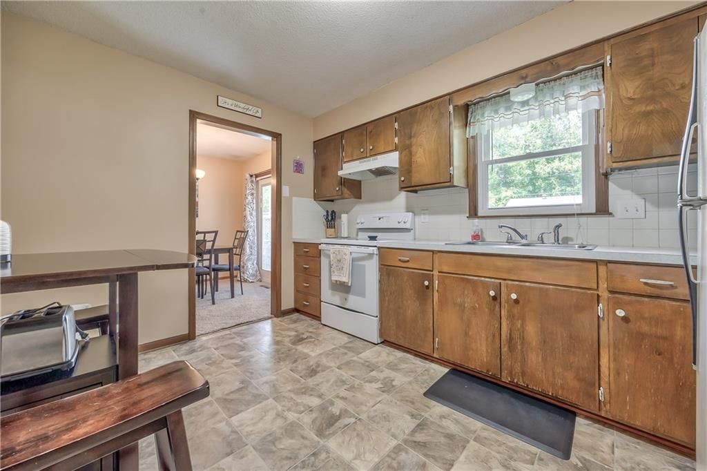 Photo 11 of 28 - 207 Highland Road