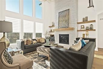 2214 NW Killarney Lane, Lee's Summit, MO