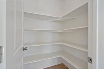 509 SW Newport Drive — photo 4