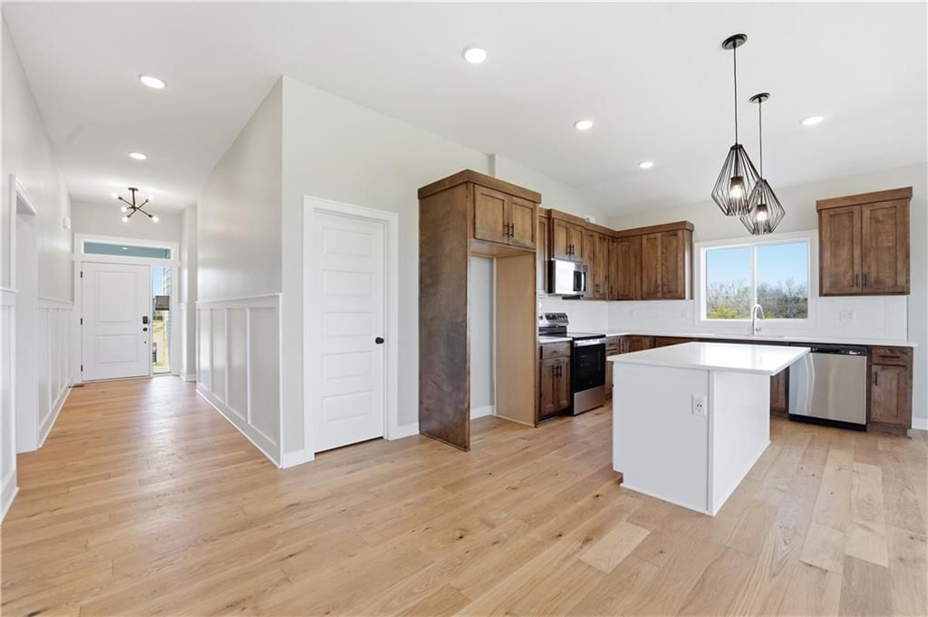 509 SW Newport Drive — photo 15