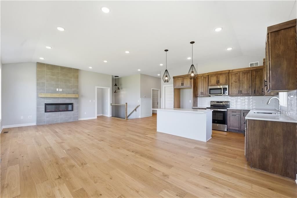 509 SW Newport Drive — photo 17