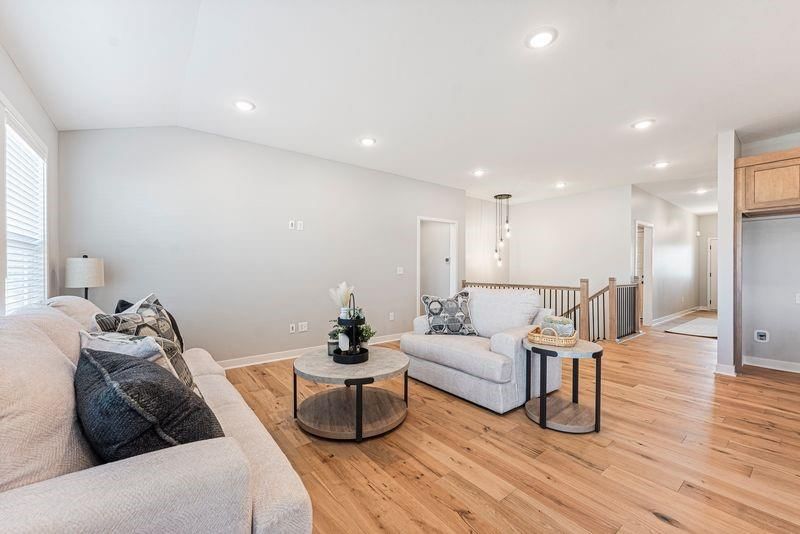 500 SW Chelmsford Drive — photo 12