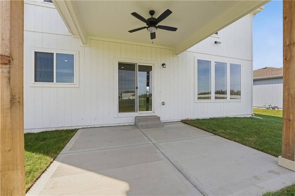 505 SW Newport Drive — photo 33