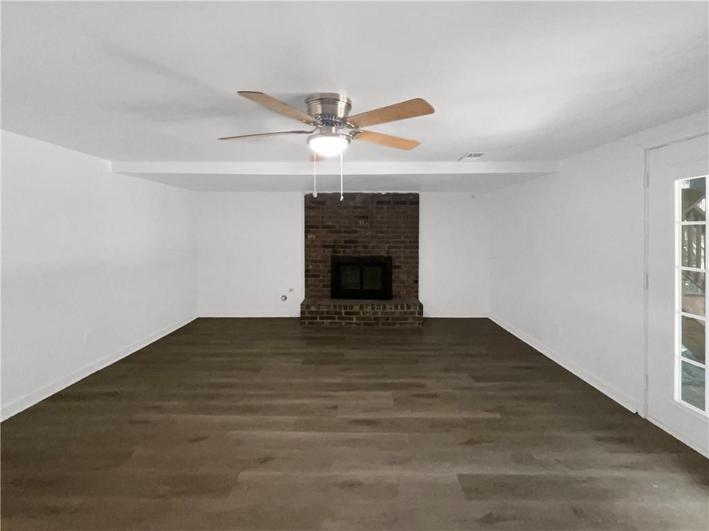Photo 13 of 19 - 6700 NW 50th Street