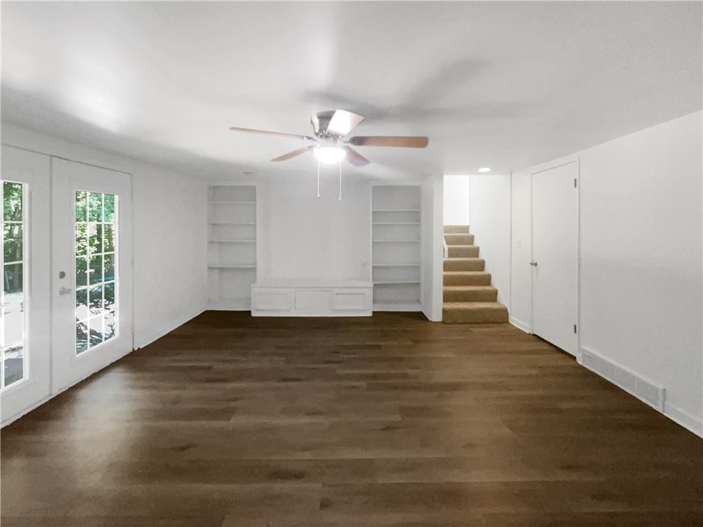Photo 14 of 19 - 6700 NW 50th Street