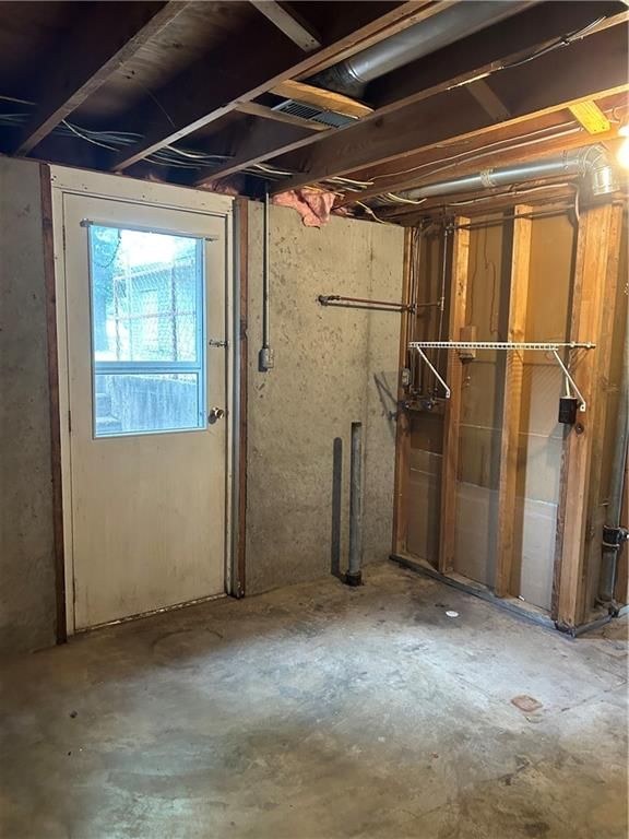 Photo 15 of 25 - 408 Fairlane Street