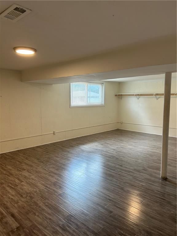 Photo 18 of 25 - 408 Fairlane Street