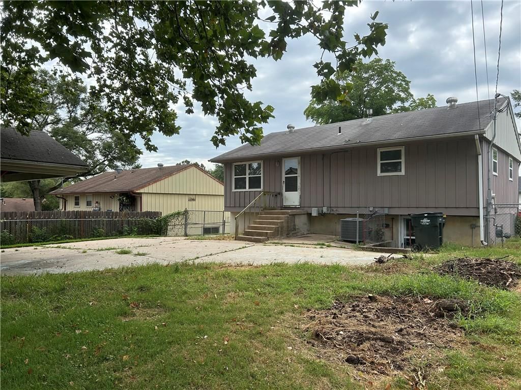 Photo 19 of 25 - 408 Fairlane Street